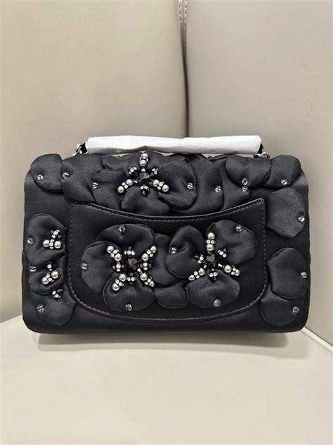 maglia chanel strass|Chanel New Mini Star Camellia Classic Bag .